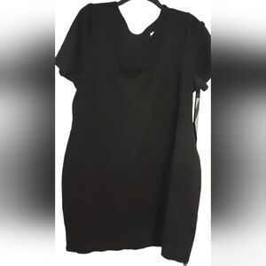 Black body con dress bow in back alil open with straps